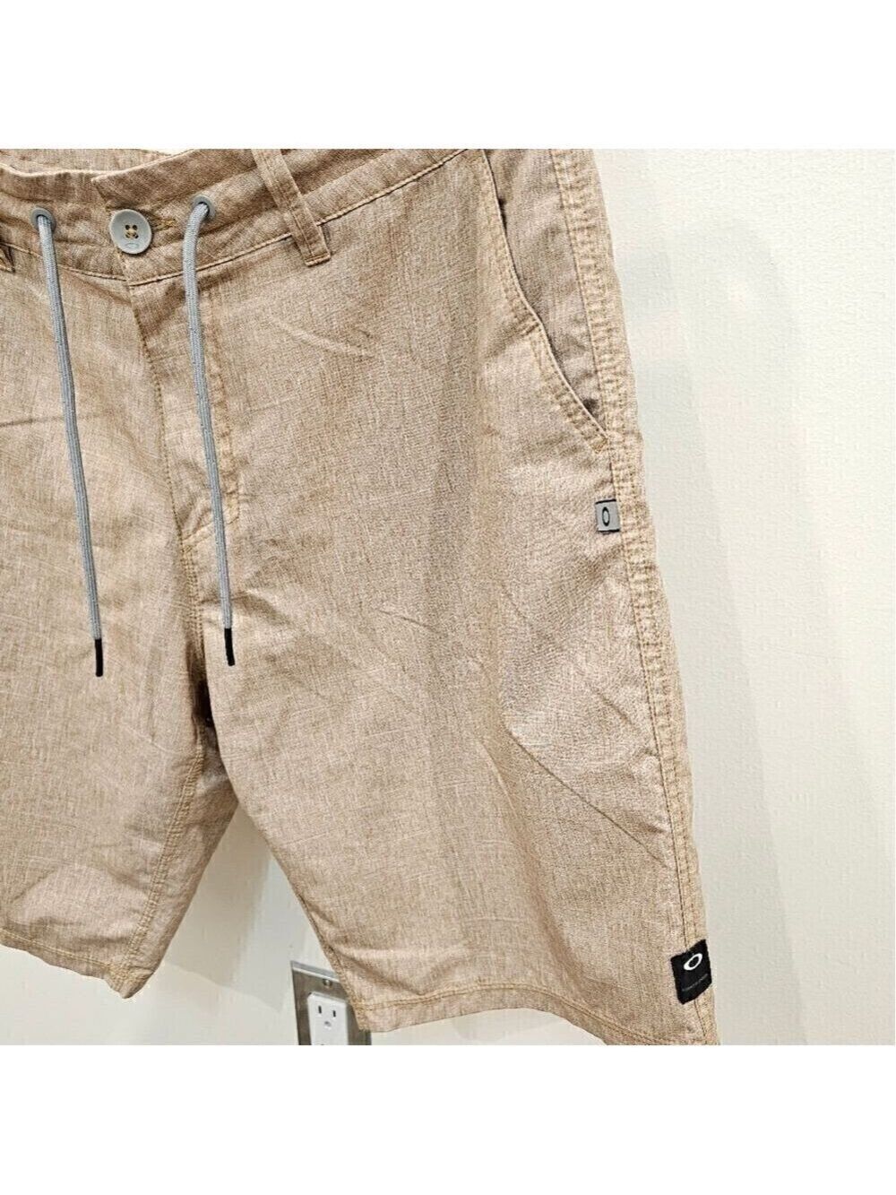 Oakley Tan Quick Dry Hybrid Swim Athletic Shorts Size 32 - Picture 2 of 7
